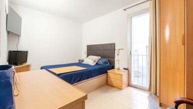 Flat for sale in the Vila-roja district of Girona.