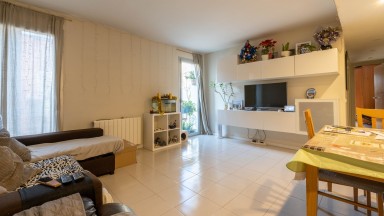 Flat for sale in the Vila-roja district of Girona.