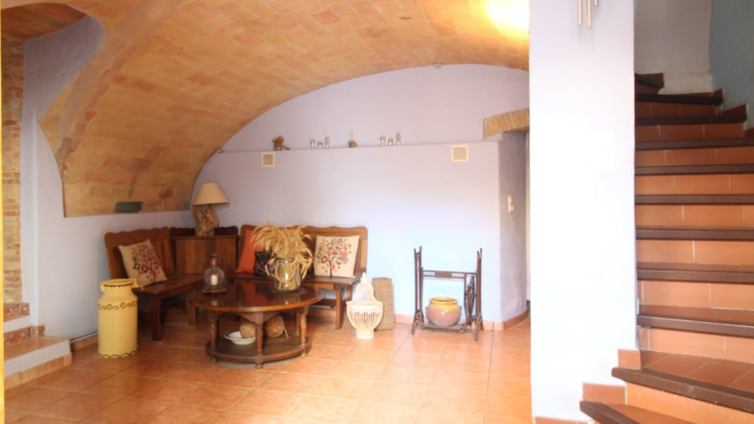 House for sale of ground floor and two floors, with patio and terrace in Cabanes