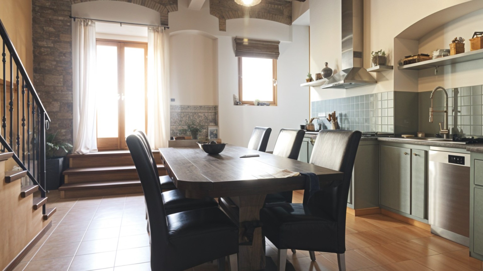House for sale of ground floor and two floors, with patio and terrace in Cabanes
