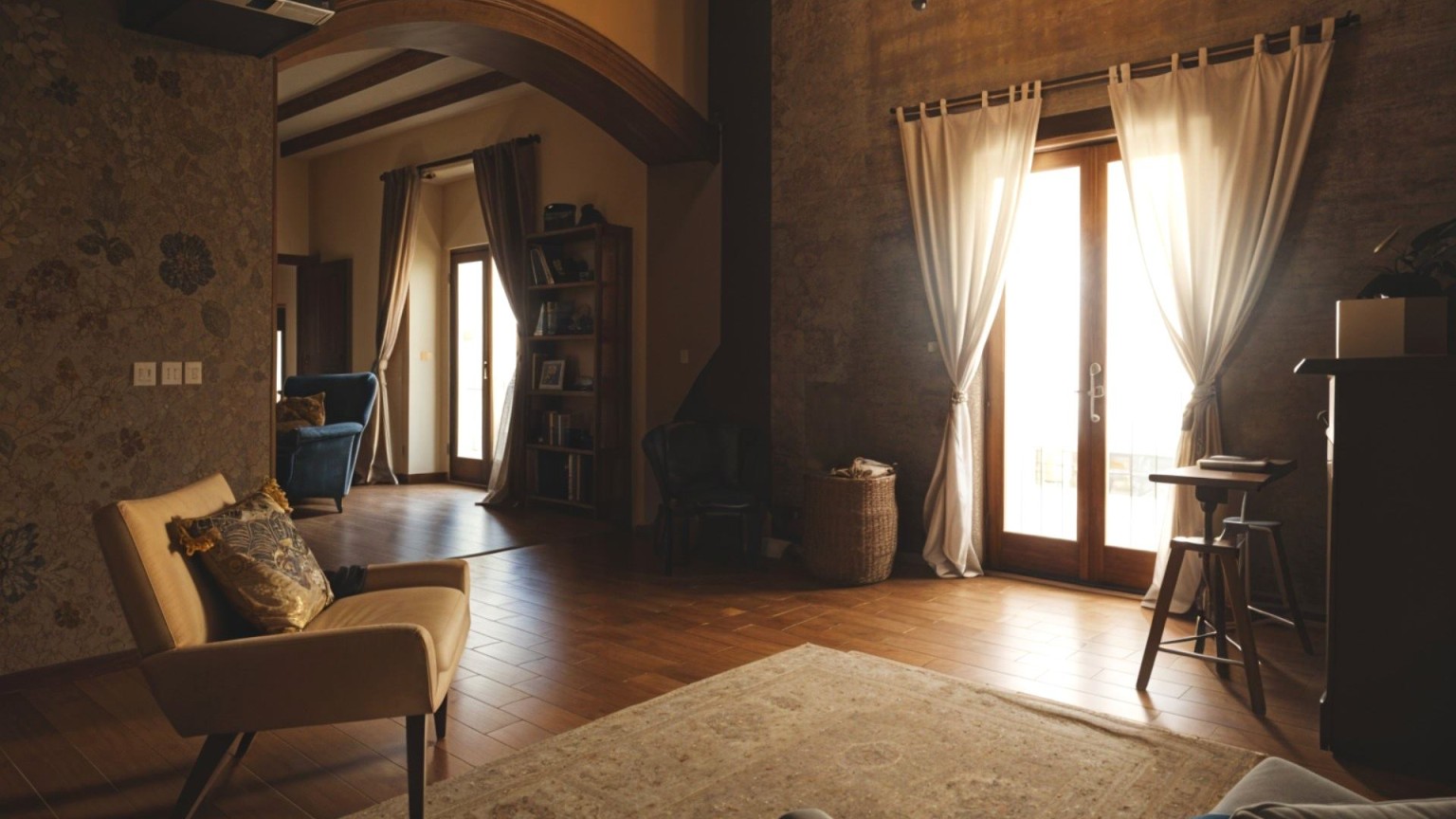 House for sale of ground floor and two floors, with patio and terrace in Cabanes