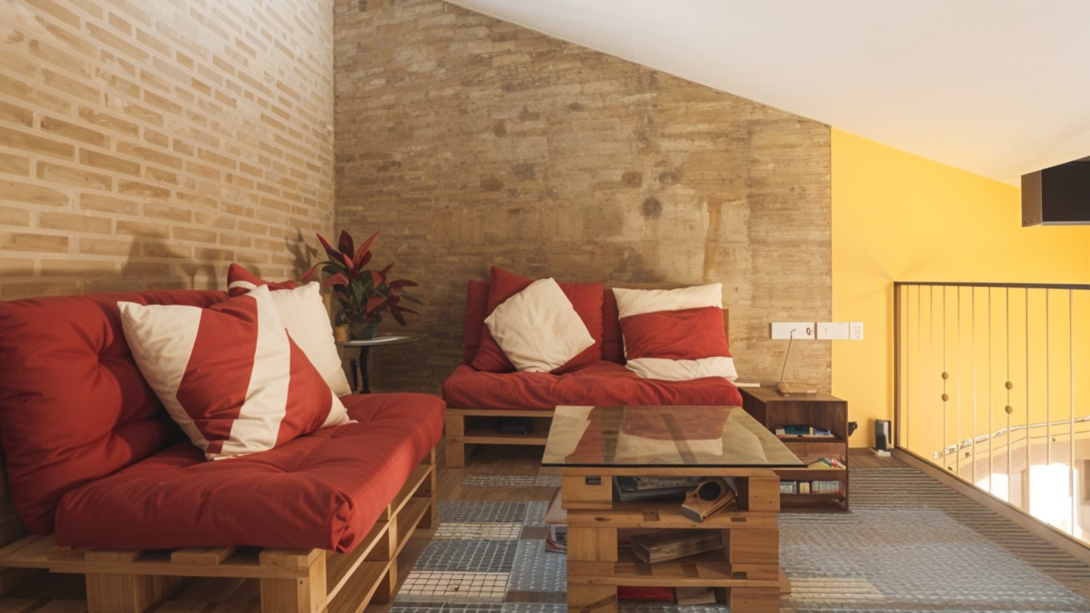 House for sale of ground floor and two floors, with patio and terrace in Cabanes