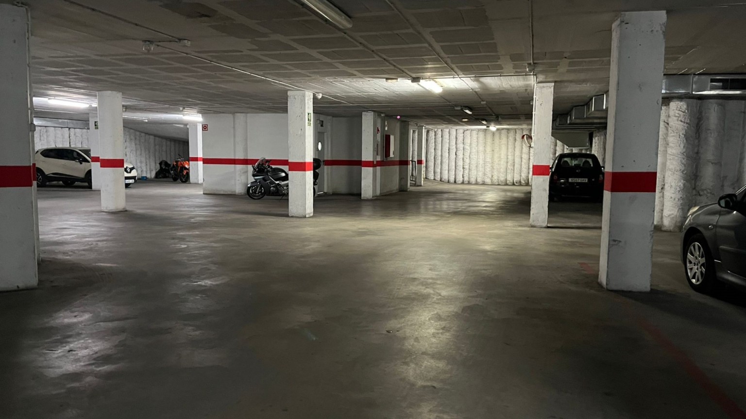 Plaza de parking en venta, zona Creu de la Mà