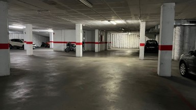 Parking space for sale, Creu de la Mà area