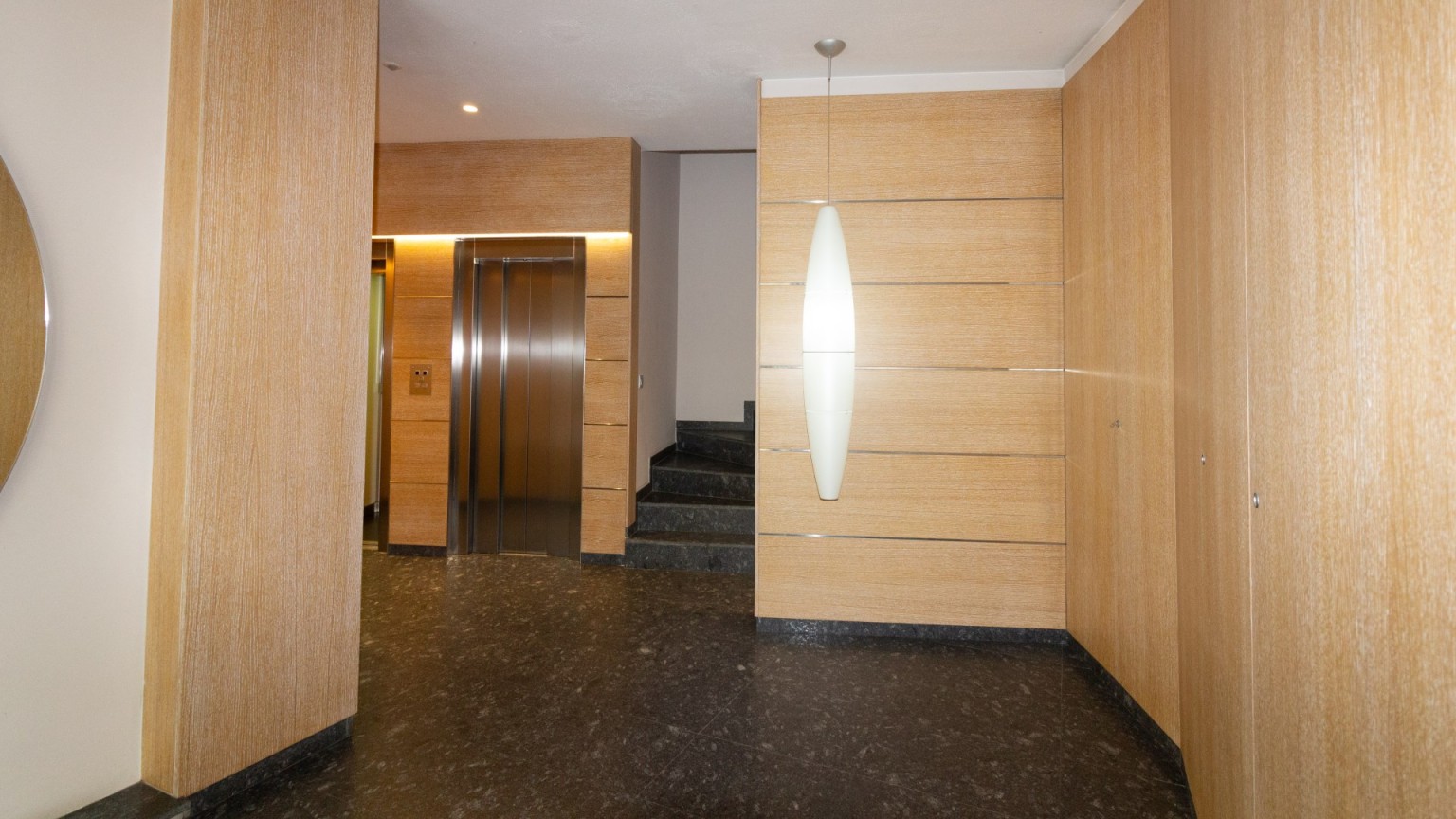 Office for rent in the center of Girona. 