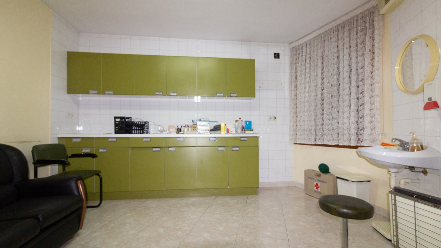 Office for rent in the center of Girona. 