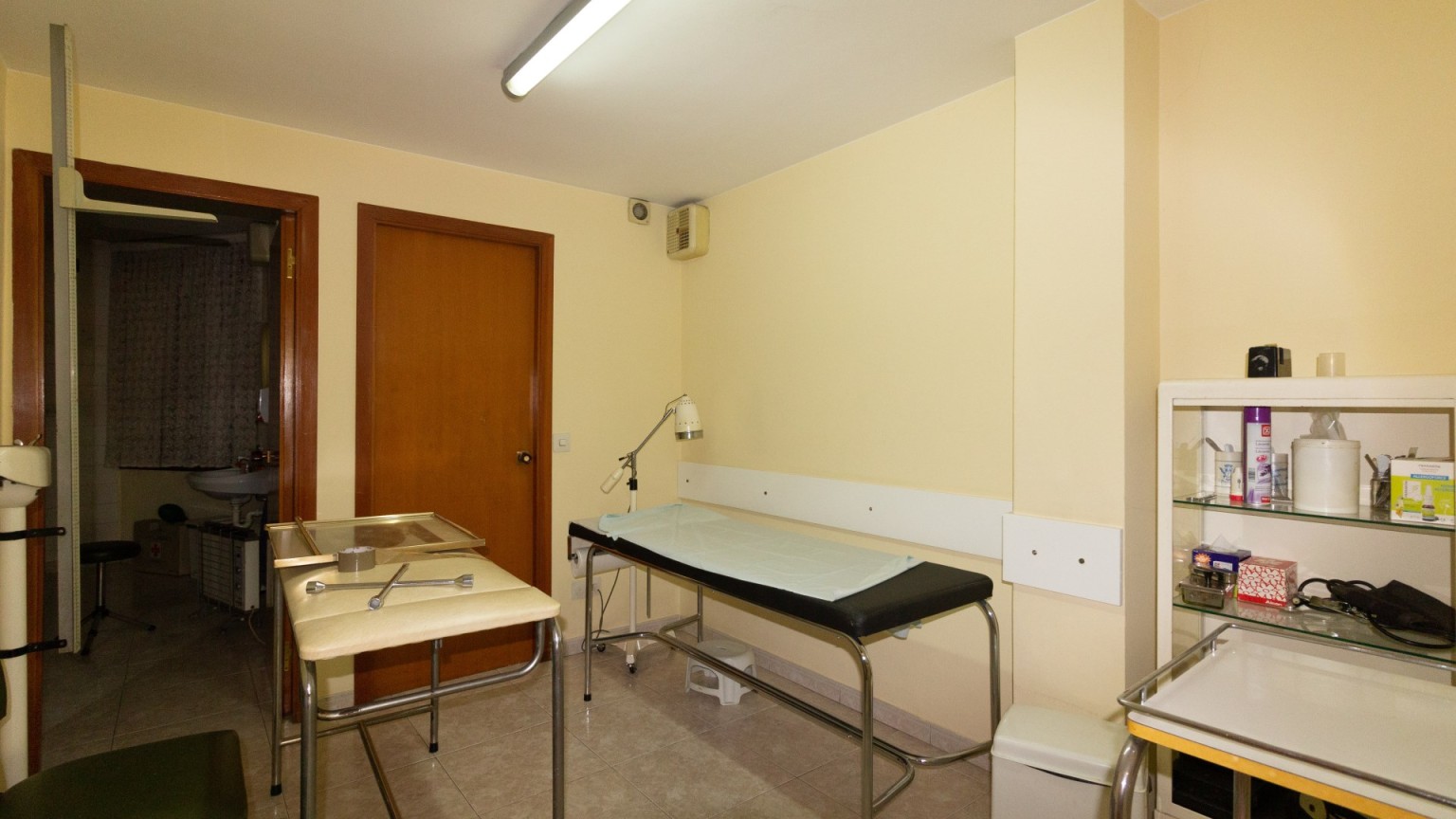 Office for rent in the center of Girona. 