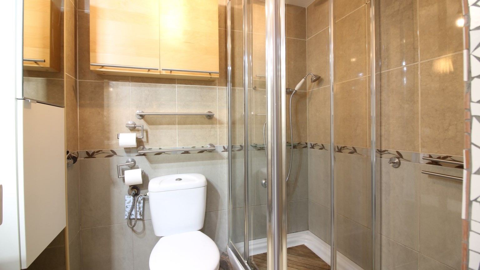 Estudio en venta, reformado, en Roses.