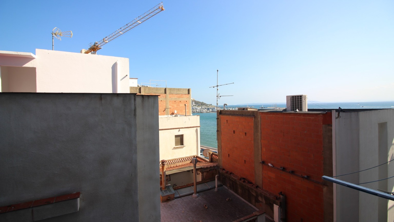 Estudio en venta, reformado, en Roses.