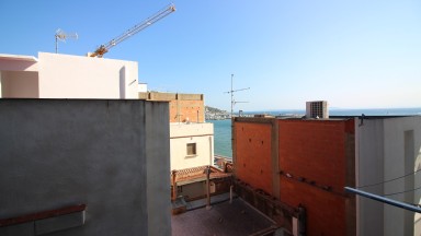 Estudio en venta, reformado, en Roses.