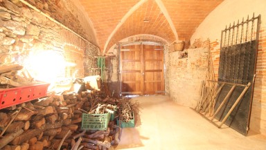 Magnífica Casa rústica en venda, amb gran terrassa i jardí a Mollet de Peralada.