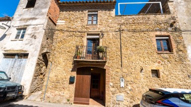 Rustic house for sale in La Tallada d'Empordà