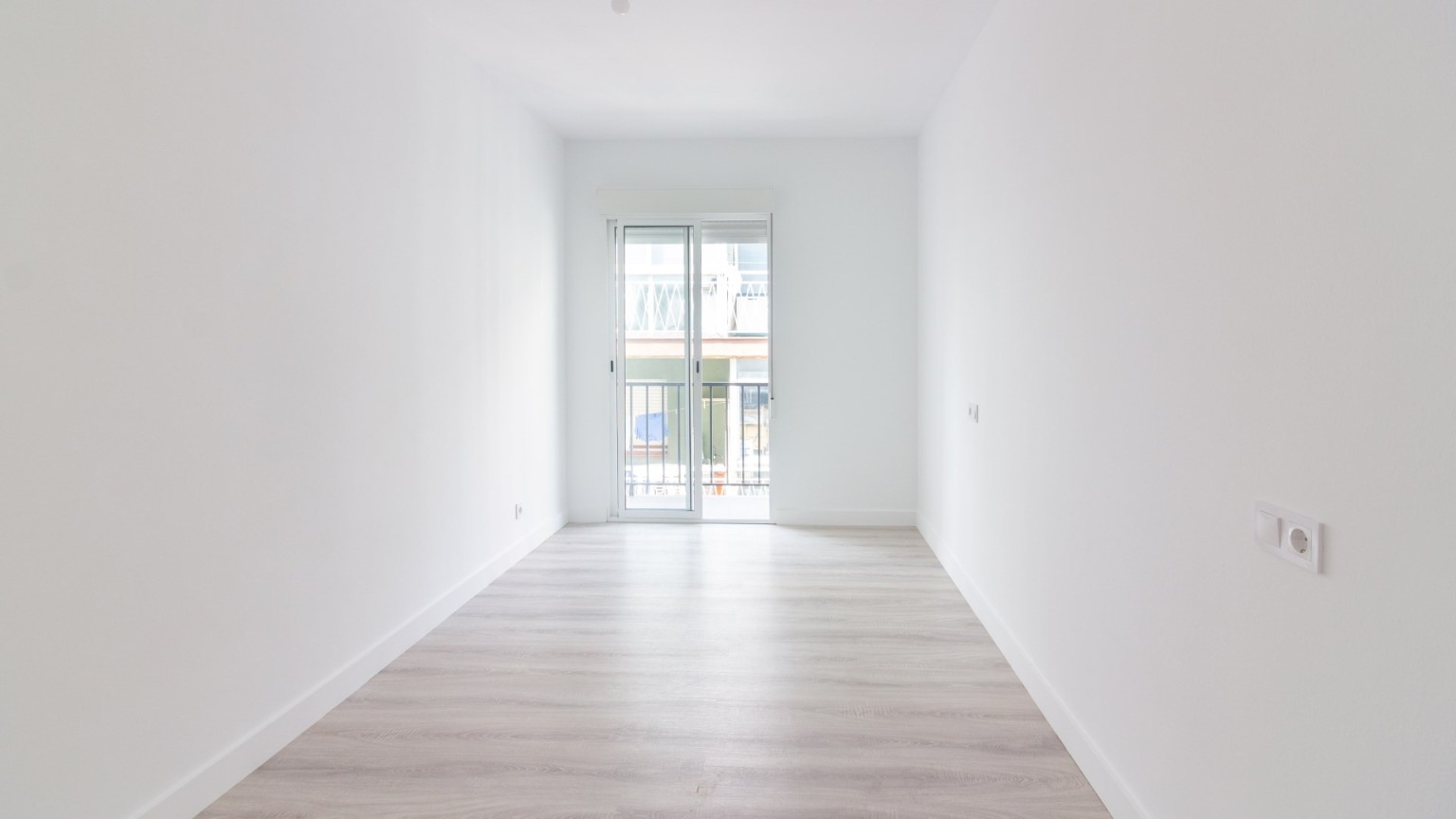 Appartement à vendre avec 2 chambres à coucher, situé au centre de Roses.