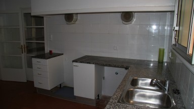 Amplio piso en venta, en pleno centro ciudad, con 6 dormitorios. Ideal inversores.