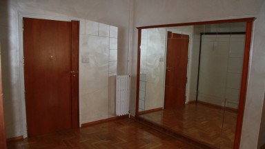 Amplio piso en venta, en pleno centro ciudad, con 6 dormitorios. Ideal inversores.