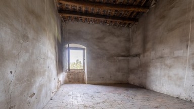 Grand Masia à vendre, située au Mas Barril de Girona.