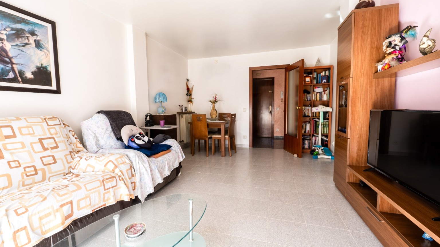 Piso en venta en el barrio de Santa Eugenia de Girona.