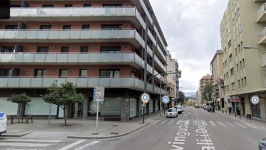 Investors - For sale lot of 6 flats with parking space, very central.