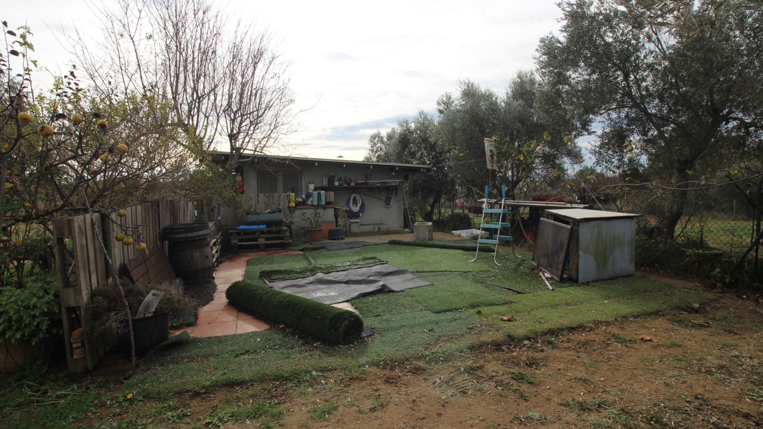  For sale non-mortgageable rustic land with ground floor house in the municipality of Vilaür