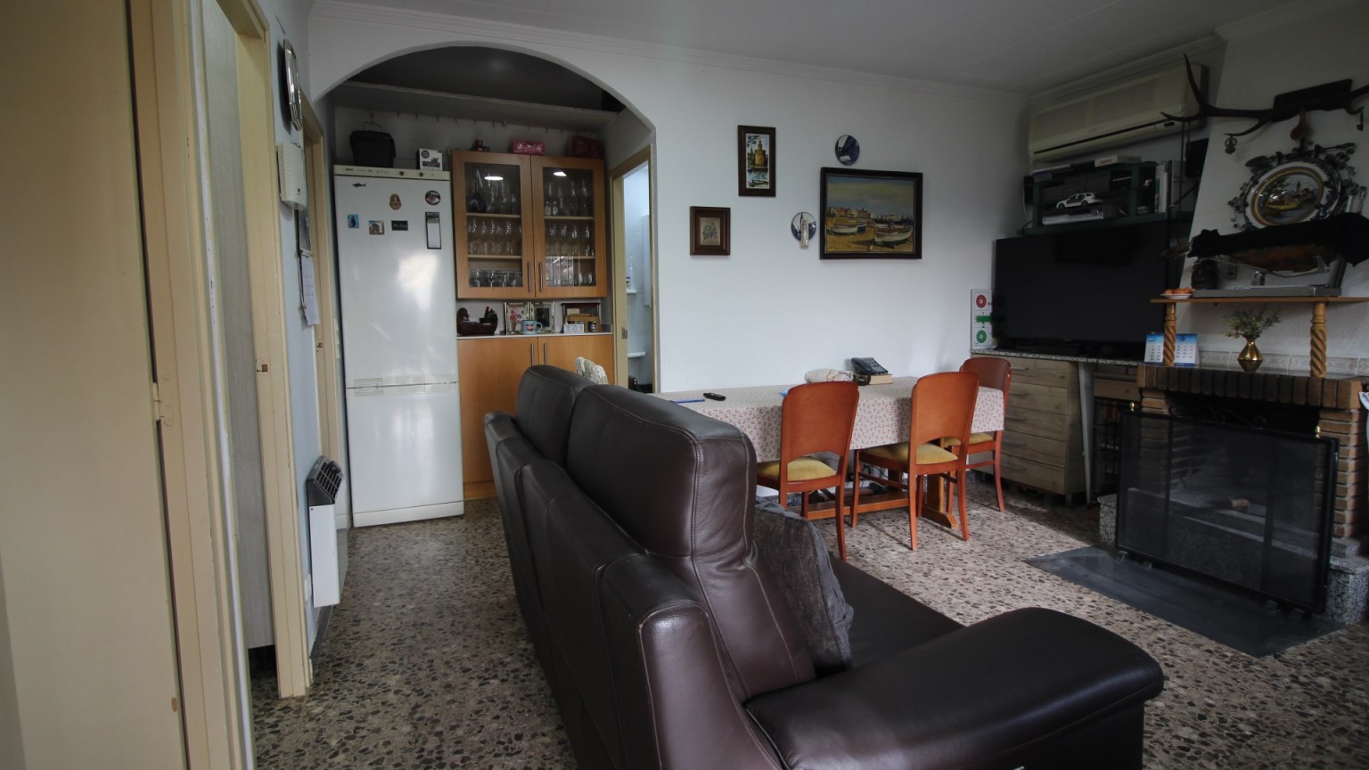  For sale non-mortgageable rustic land with ground floor house in the municipality of Vilaür