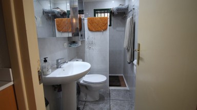  For sale non-mortgageable rustic land with ground floor house in the municipality of Vilaür