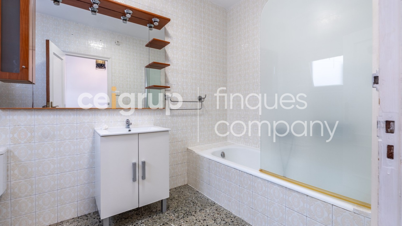 Casa en el centro de Roses, con 4 dormitorios y garaje de 136m².