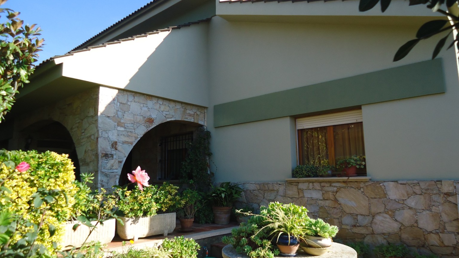 Maison dans la commune de Forallac, dans le Baix Empordà, de bonne construction et très bien conservée.