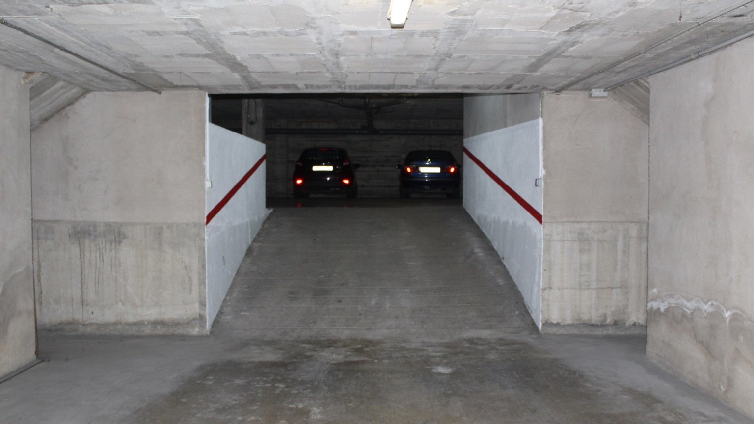 Plaza de parking en alquiler situada en el centro de la Vila.