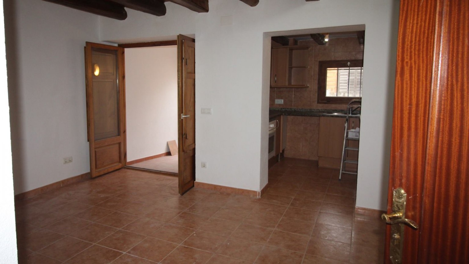 Appartement à vendre avec 2 chambres, dans la municipalité de Lladó.