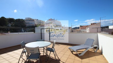 Nice apartment for rent in the center of the Port of Llançà