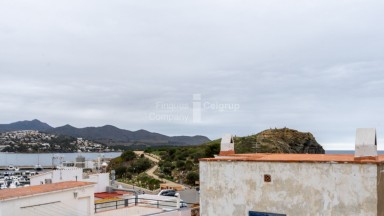 Casa pareada en venta en El Port de Llançà