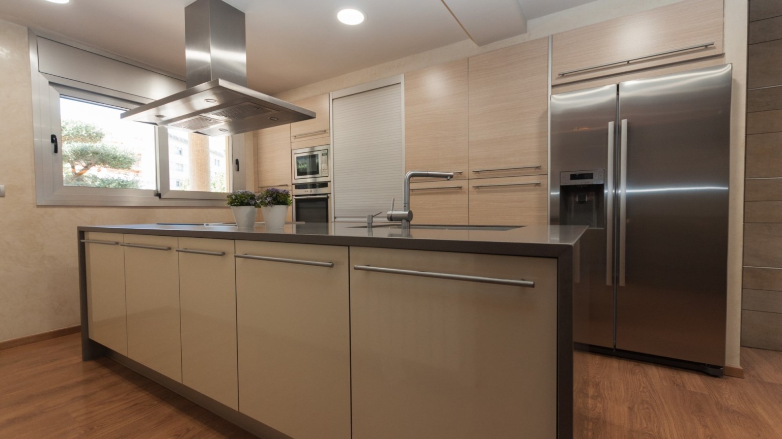 Casa en venta de  alto standing, con  piscina privada y garaje, en Roses 