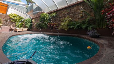 Casa en venta de  alto standing, con  piscina privada y garaje, en Roses 