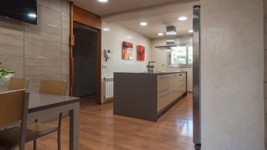 Casa en venta de  alto standing, con  piscina privada y garaje, en Roses 
