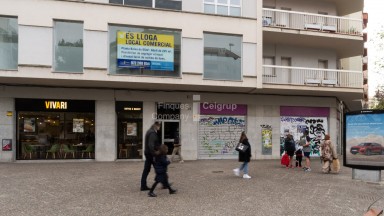 Local comercial de lloguer a l´eixample de Girona.