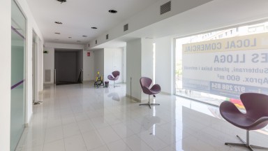 Commercial premises for rent in the area of ​​Girona.