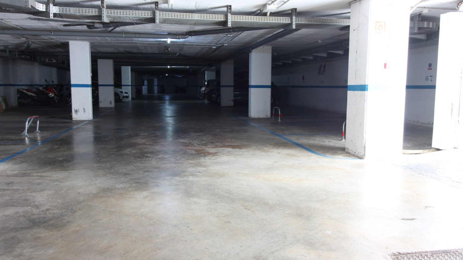 Underground parking space for sale in a residential in Santa Margarita.