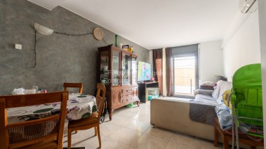 Flat for sale in the town of Salt, located in Mas Masó -Hospital