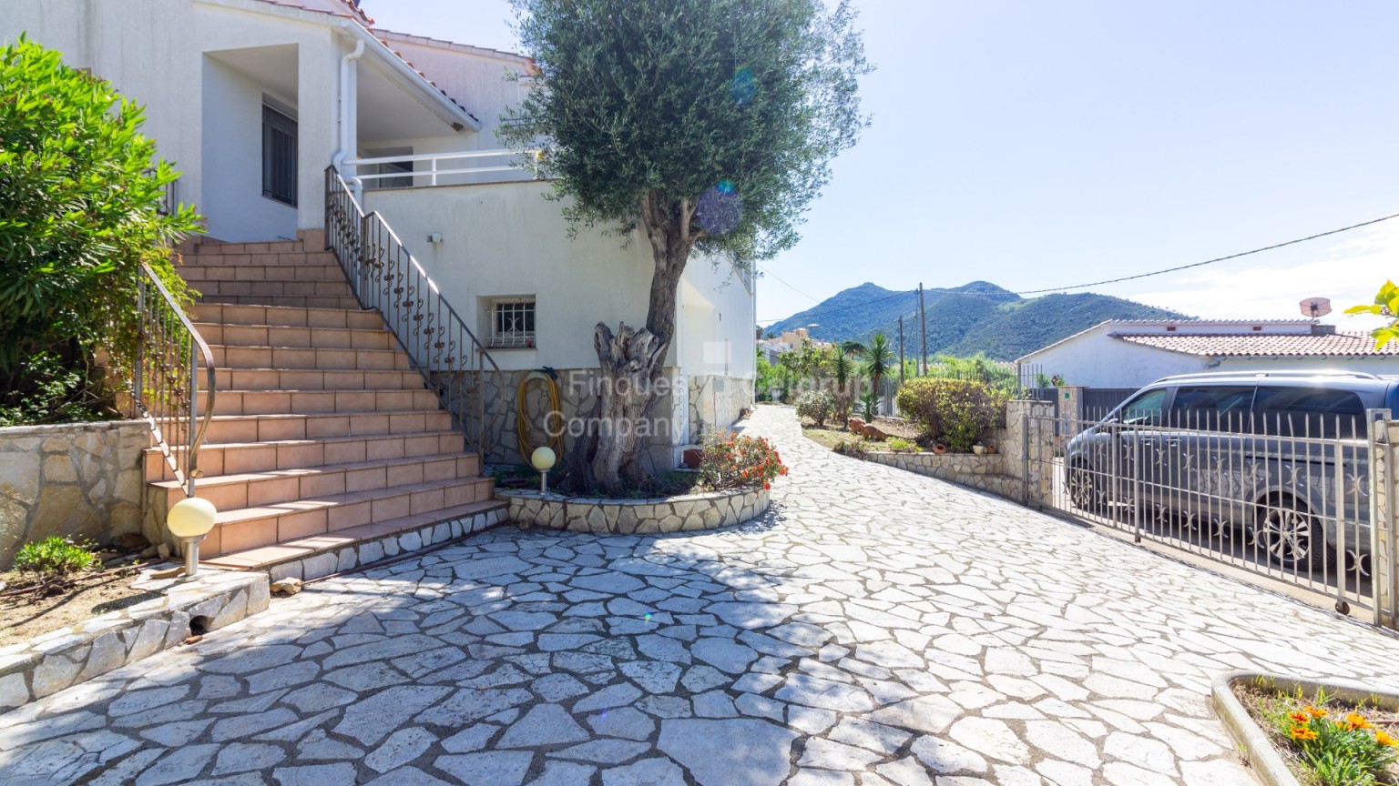 Casa en venta con vistas al Golfo de Roses, en Mas Fumats de Roses