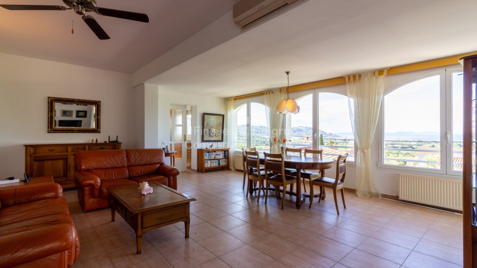 Casa en venta con vistas al Golfo de Roses, en Mas Fumats de Roses