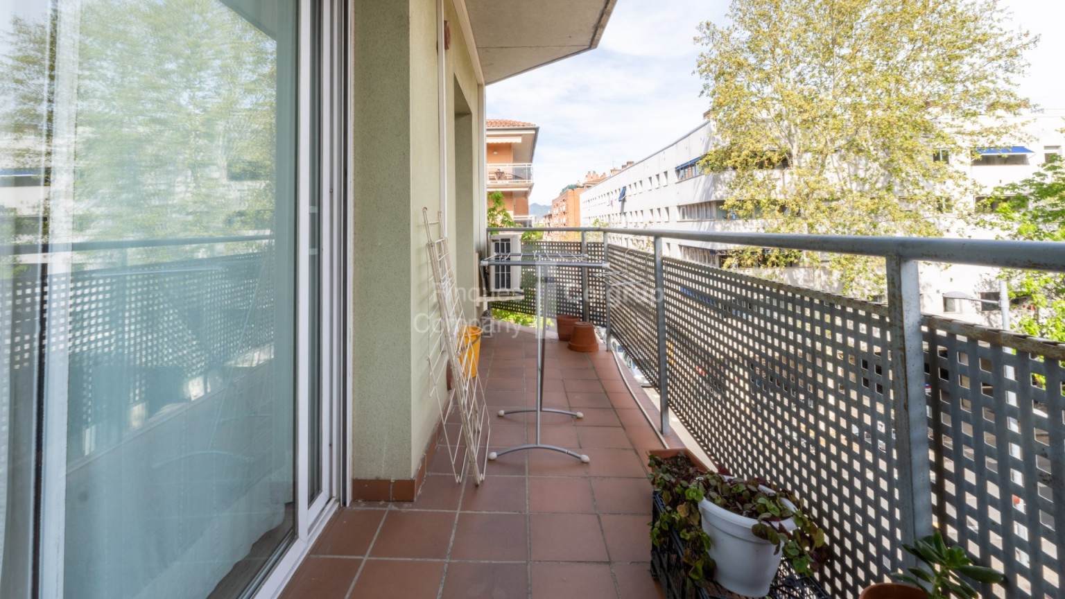 Apartment for sale in GIRONA with 88m2, 3 bedrooms, 2 bathrooms and parking