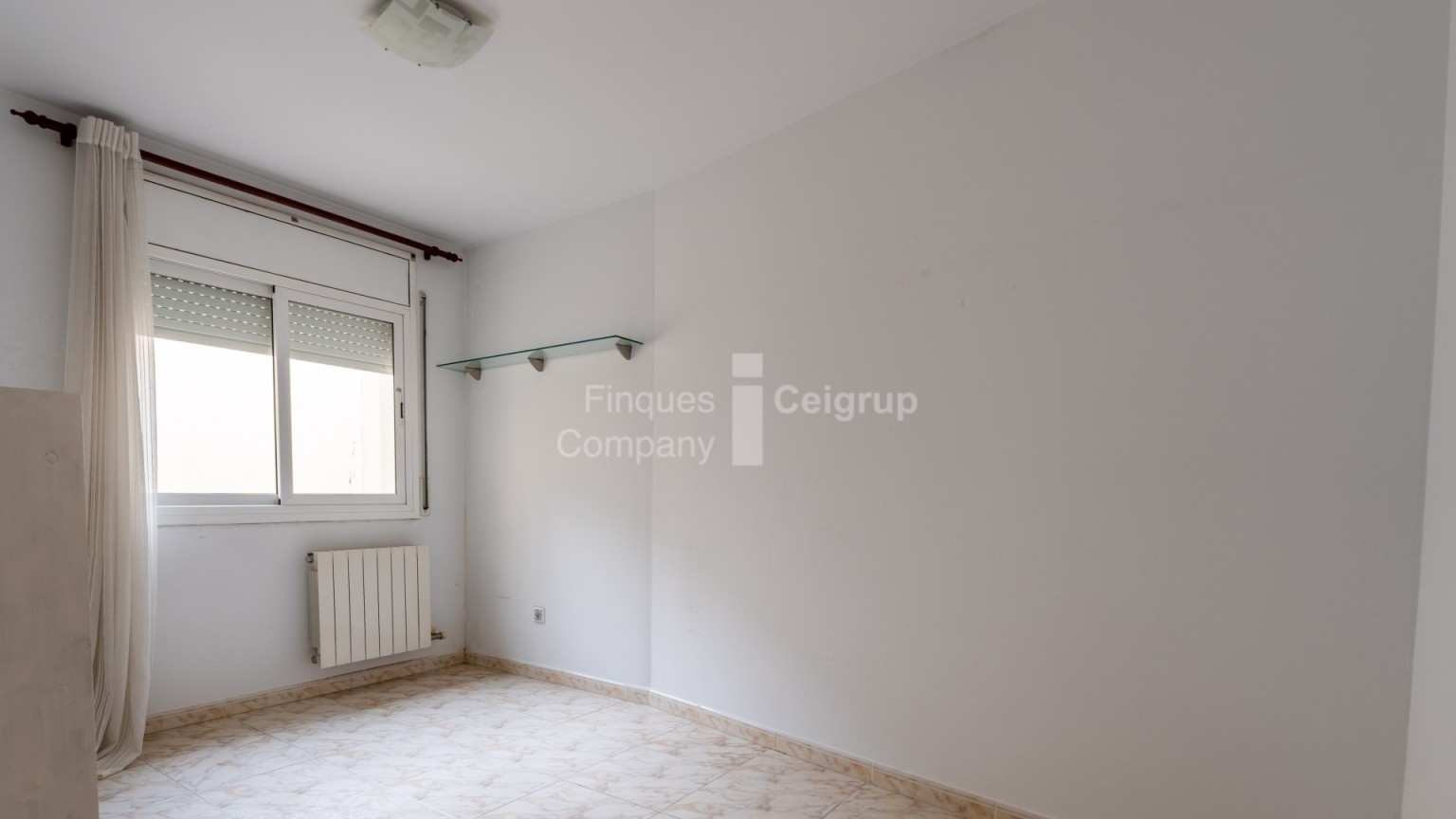 PISO Y APARCAMIENTO EN VENTA EN LA POBLACIÓN DE BORDILS