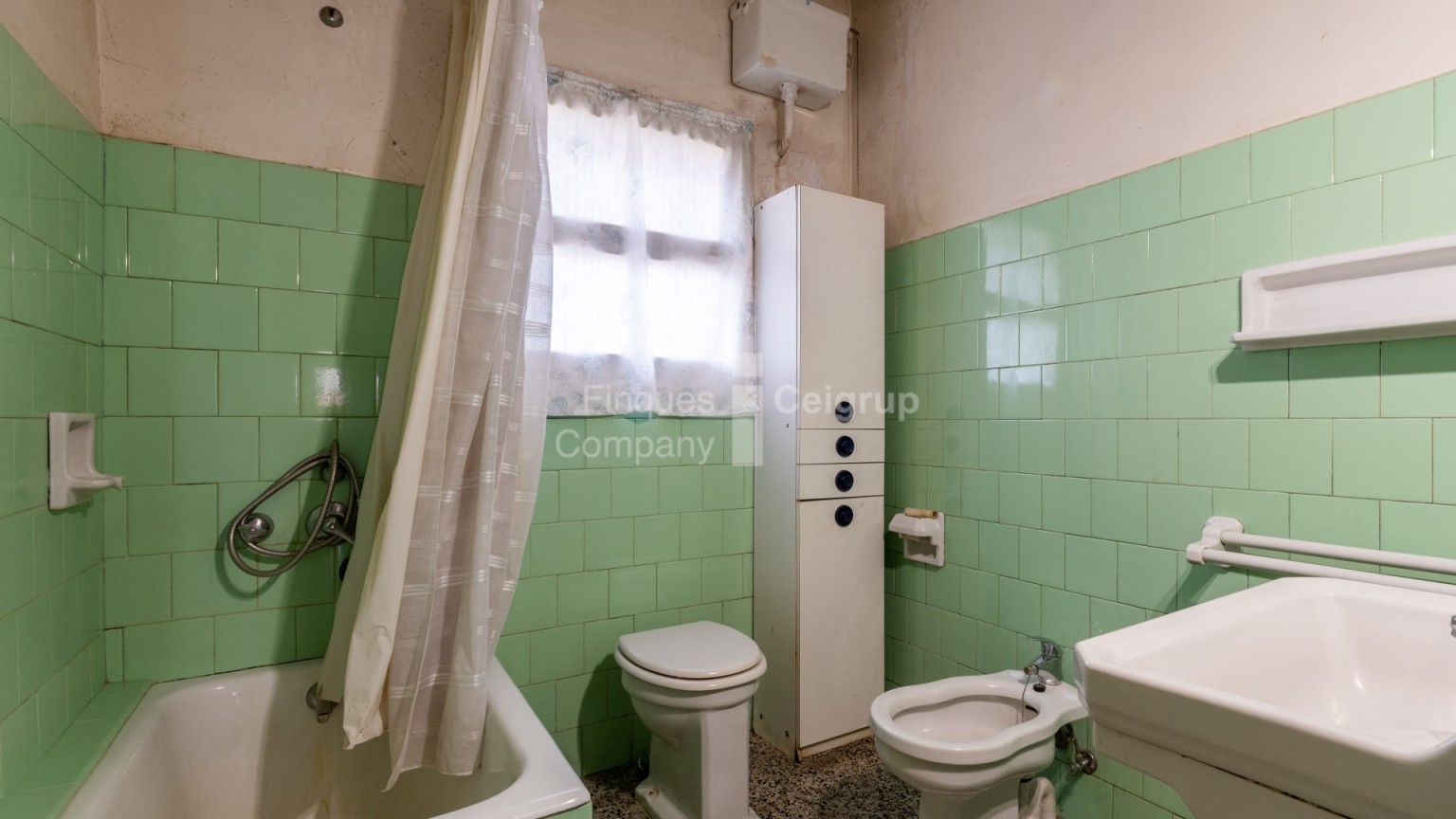 House for sale in the town of Bordils, this magnificent detached villa for sale is located
