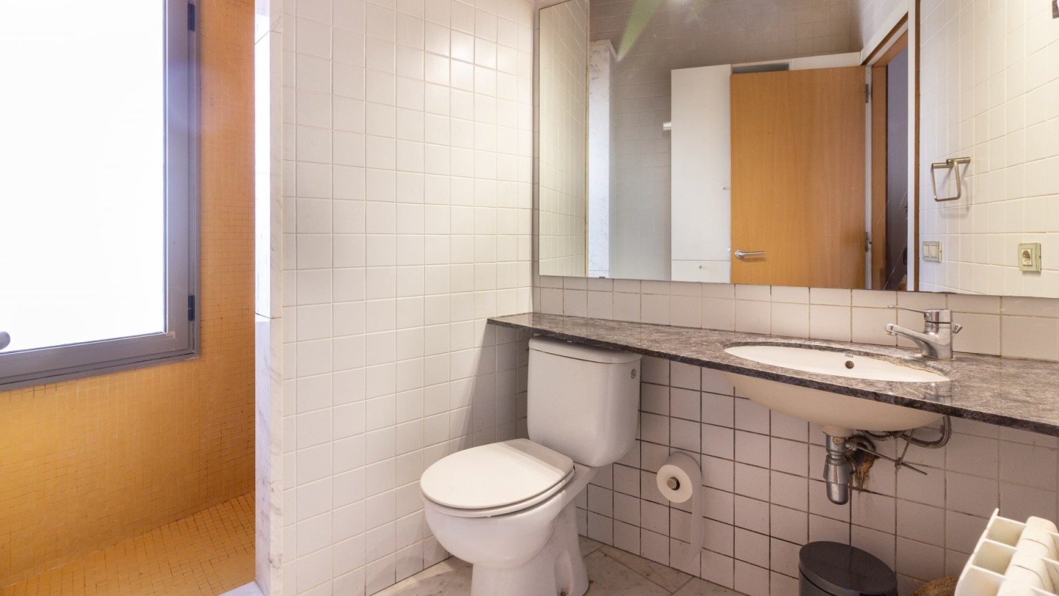 Casa unifamiliar en venta,  de 6 dormitorios, en Castelló d'Empúries