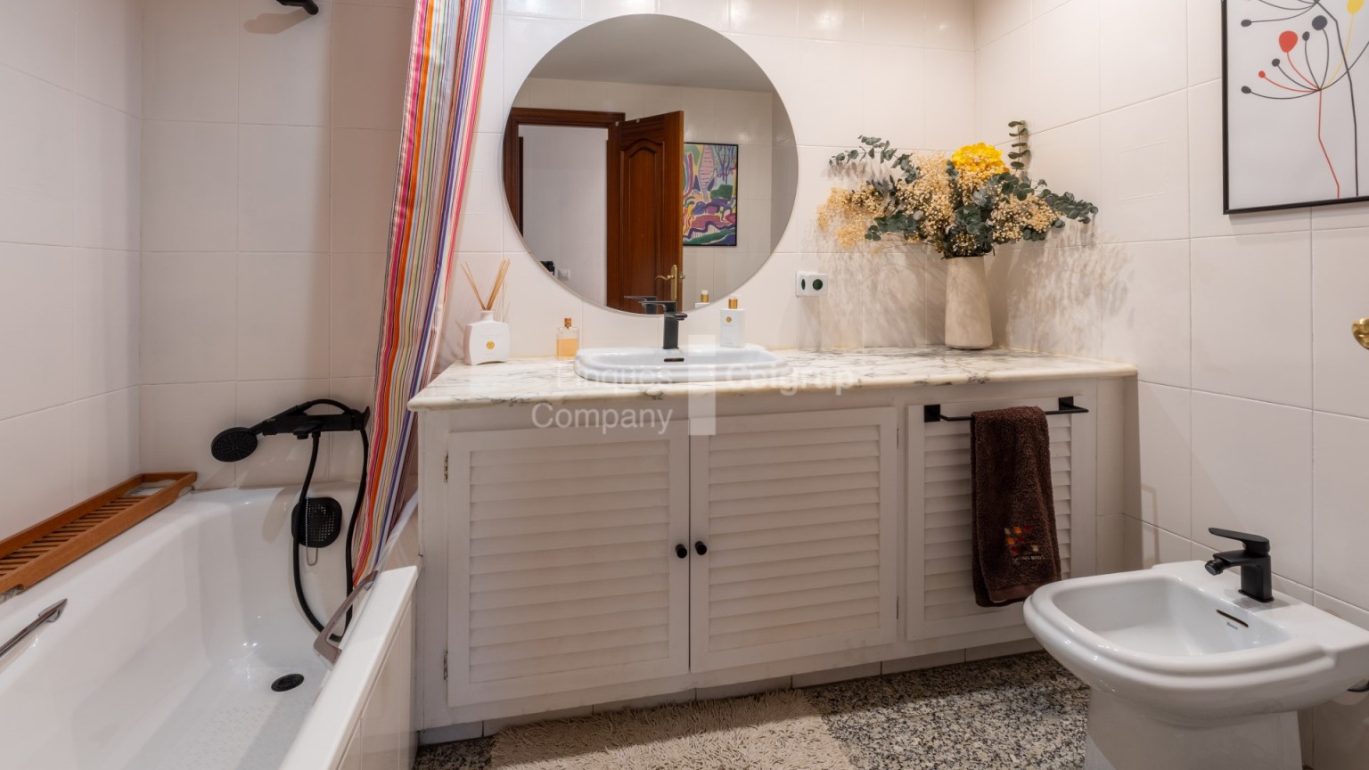  Ático en venta de 120 m²  en la zona Devesa de Girona