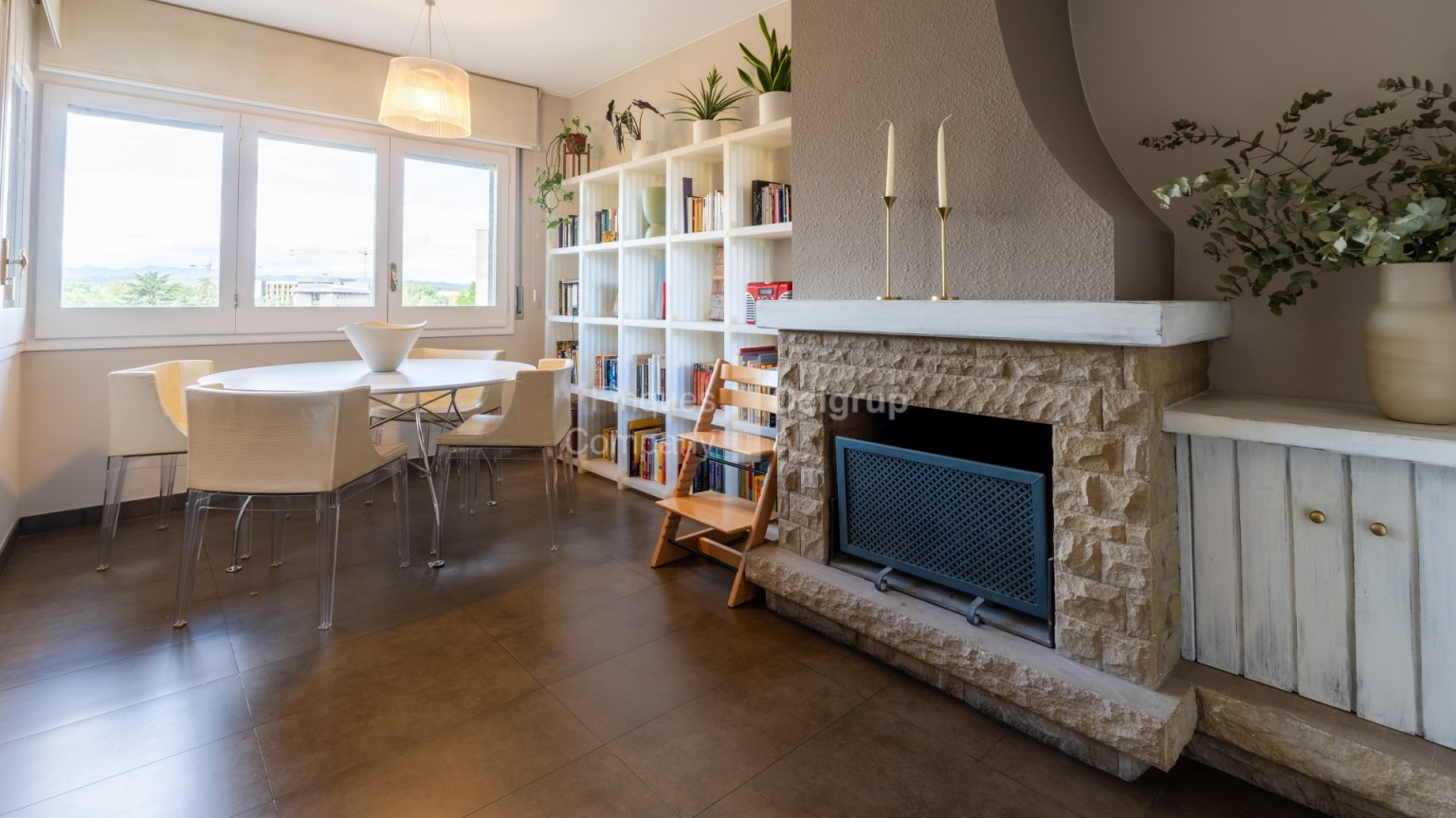  Ático en venta de 120 m²  en la zona Devesa de Girona