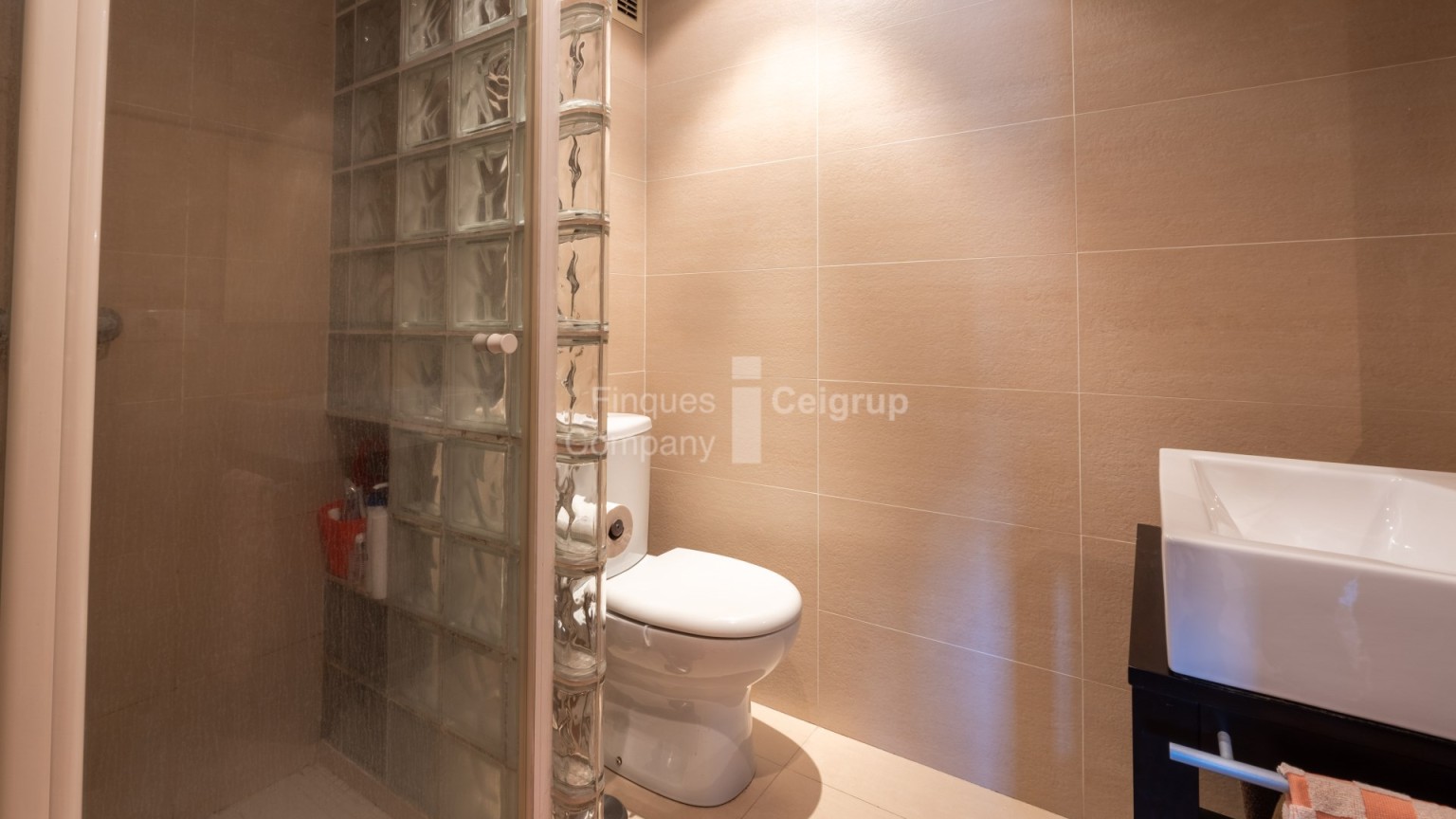  Ático en venta de 120 m²  en la zona Devesa de Girona