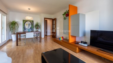  Ático en venta de 120 m²  en la zona Devesa de Girona