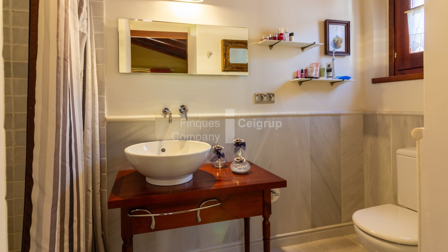 Casa en venta,  con encanto, en el centro histórico de Castelló d´Empúries  