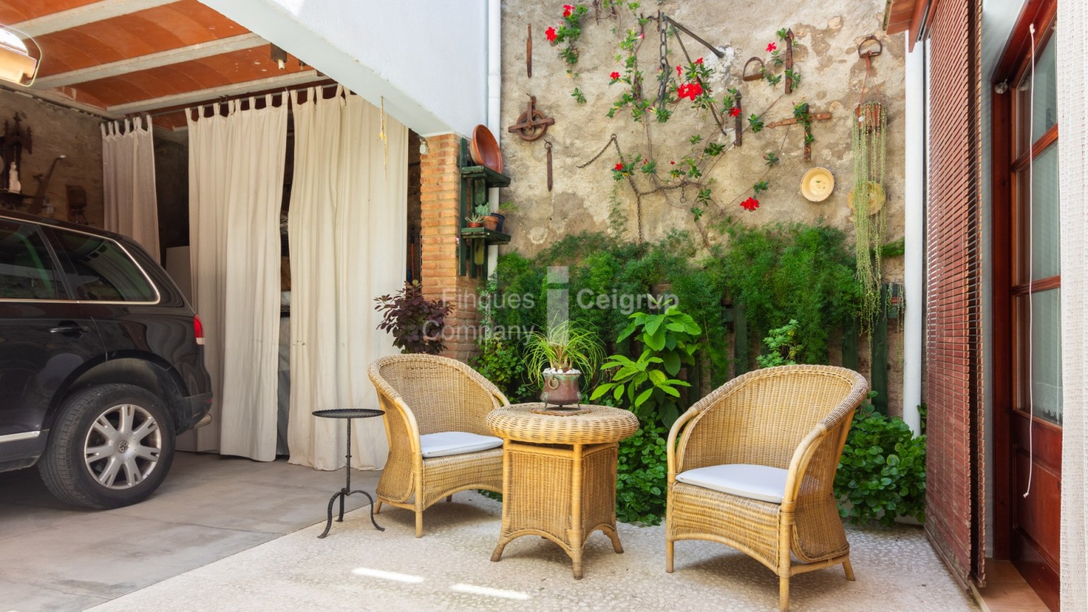 Casa en venta,  con encanto, en el centro histórico de Castelló d´Empúries  